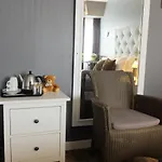 Aux Temps D'em فندق 3*