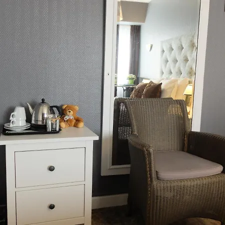 Aux Temps D'Em Hotel 3*