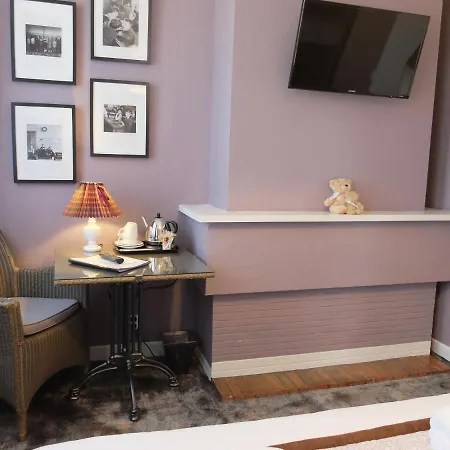 Aux Temps D'em Hotel 3*