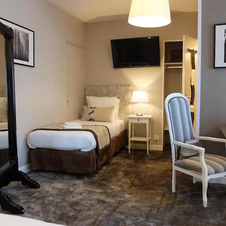 Hotel Aux Temps D'em 3*