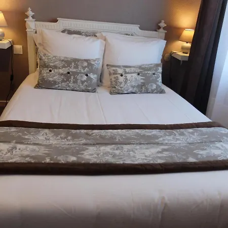 Hotel Aux Temps D'em 3*