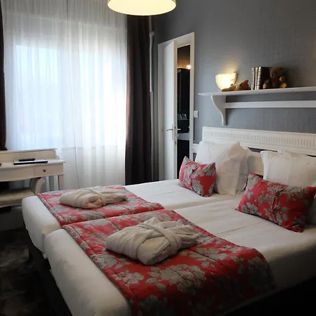 Hotel Aux Temps D'em 3*